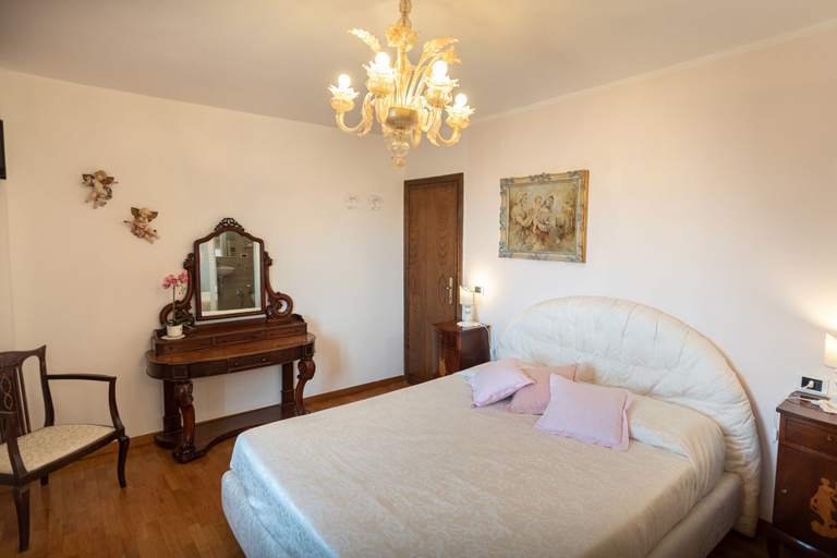 Bedroom 2, B&B Il Chiostro, Perugia