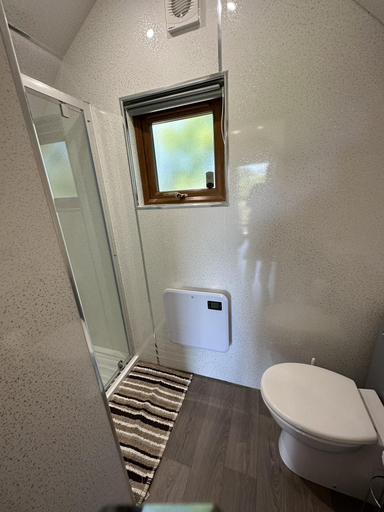Bathroom 3, Luxury Glamping Pod With Hot Tub, fee Applies, Lincolnshire