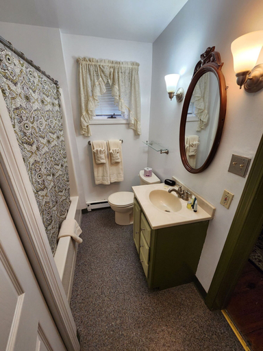 Bathroom 3, Arlington Inn, Bennington