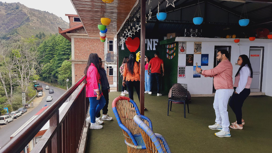 Others 5, Mountain View 3 Rooms Set with Best Sunset, Shimla
