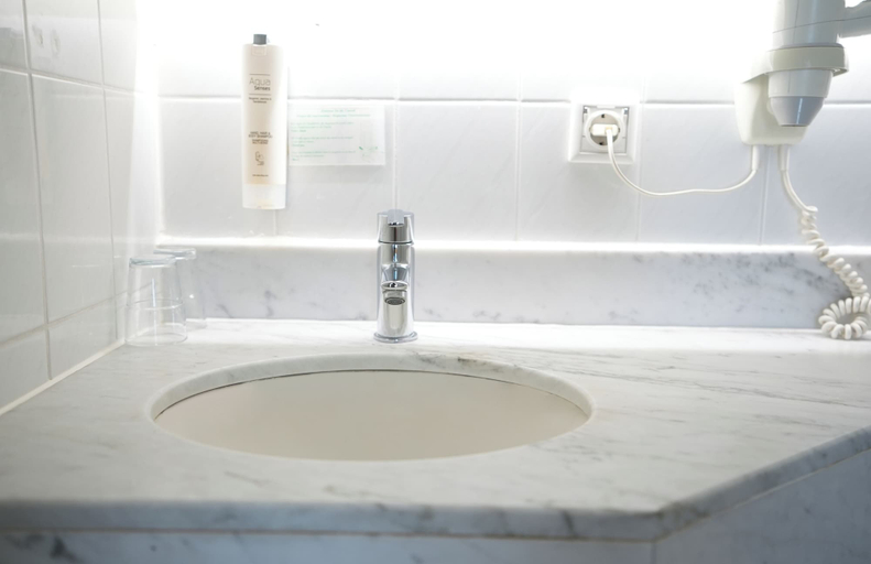Bathroom 5, Hotel Attaché by ANS, Frankfurt am Main