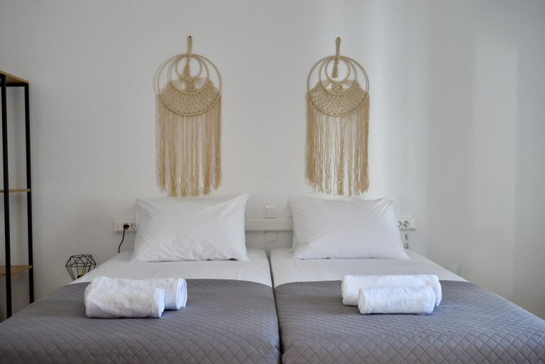 Bedroom 4, Eva Studios 10 in Agia Pelagia, Crete