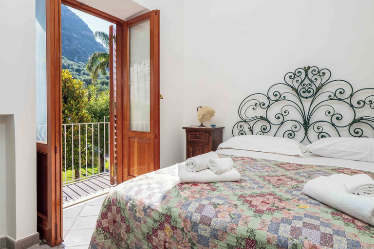 Bedroom 4, Maison Rosa, Napoli