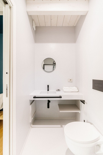Bathroom 3, Via Del Centro Guesthouse, Oristano