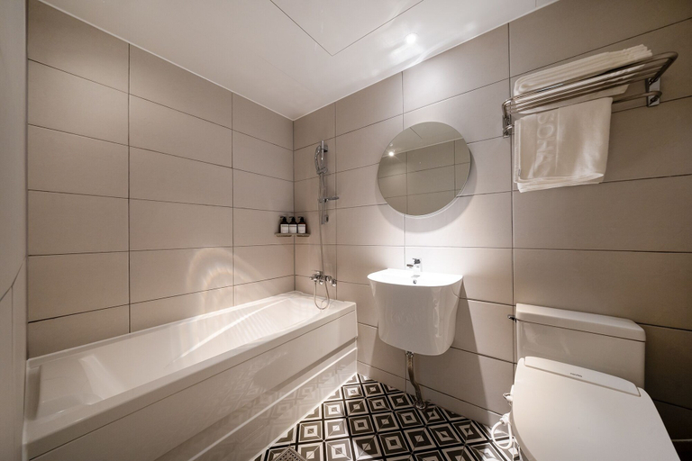 Bathroom 3, HOTEL SOHA, Gumi