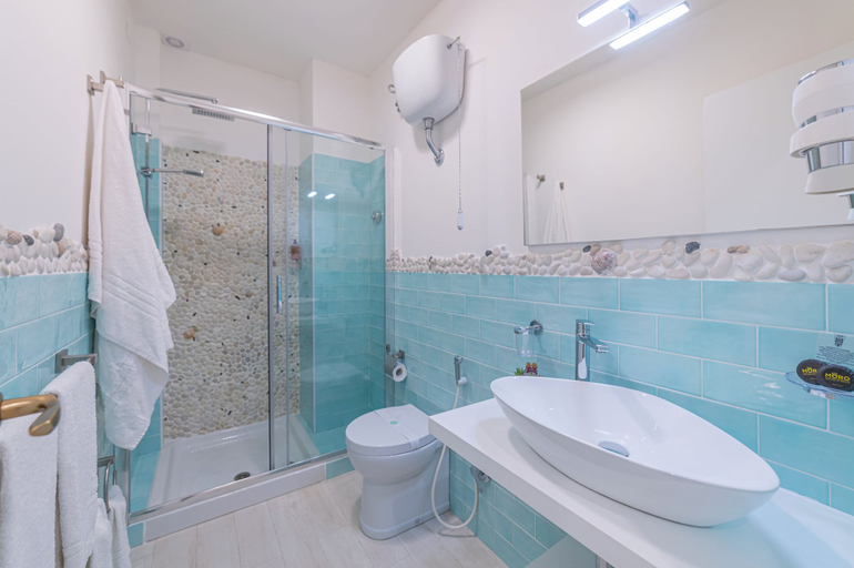 Bathroom 5, I mori dell'Etna, Messina