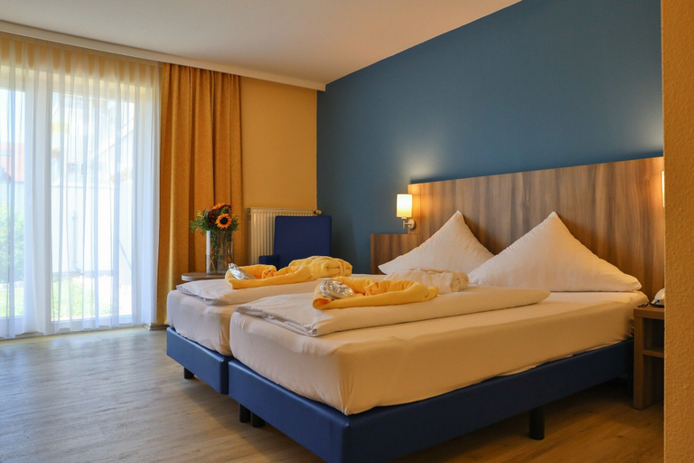Bedroom 4, Sonnenhotel Bayerischer Hof, Cham