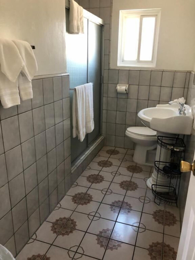 Bathroom 3, Rest Haven Motel, Los Angeles