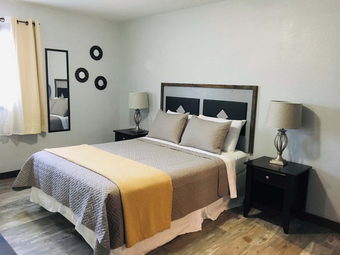 Bedroom 18