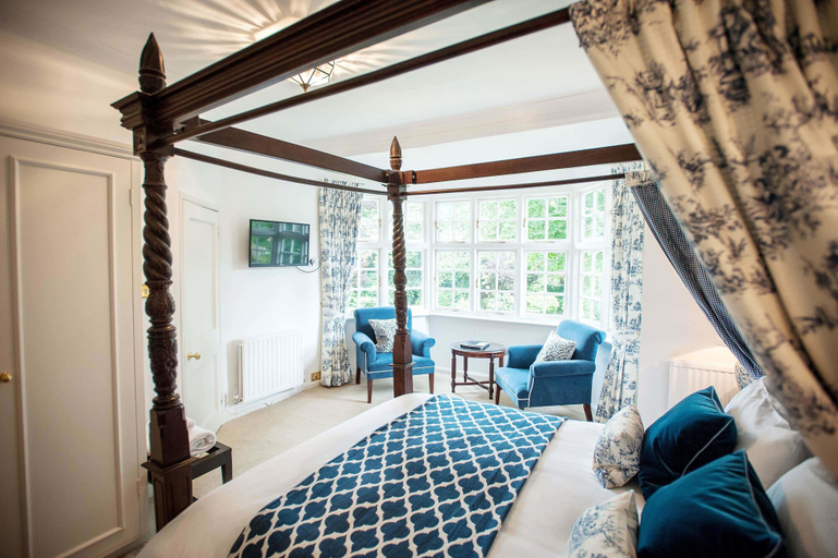 Bedroom 2, Findon Manor Hotel, West Sussex