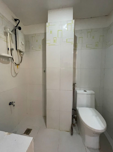 Bathroom 3, Pilot Hotel, Alaminos City