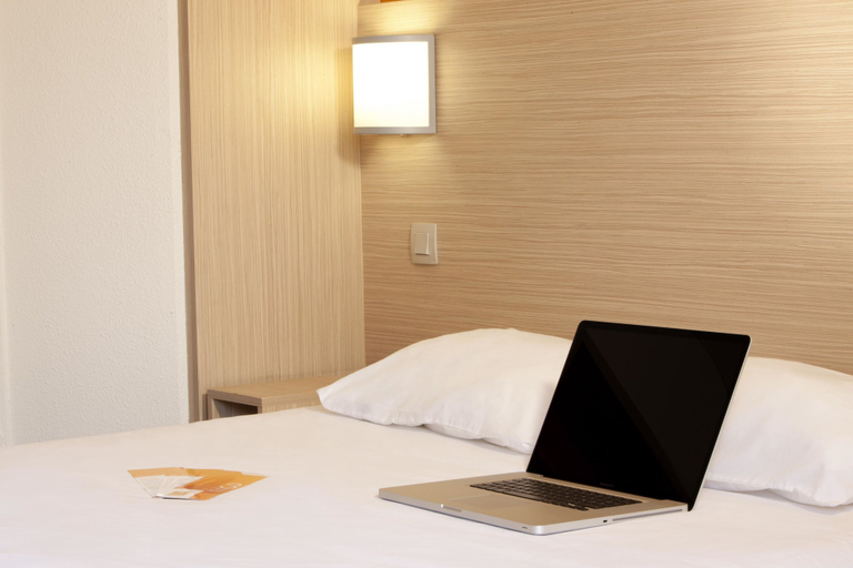 Bedroom 3, Première Classe Perpignan Nord - Aéroport, Pyrénées-Orientales