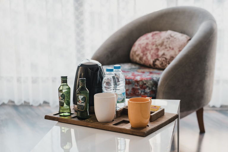 Food & Drinks, Elite Residence Alsancak, Konak