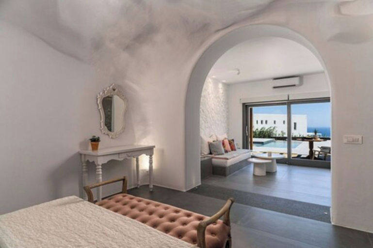 Bedroom 4, Numa Santorini, South Aegean