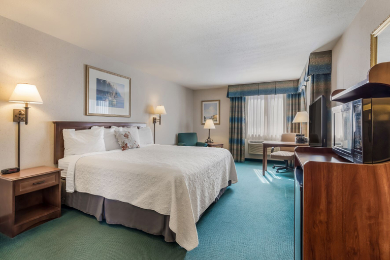 Bedroom 2, Baraga Lakeside Inn, Baraga