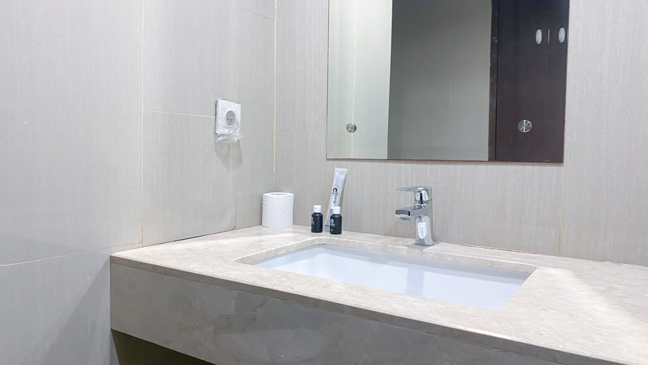Bedroom 2, Relaxing Studio Apartment H Residence By Travelio, East Jakarta