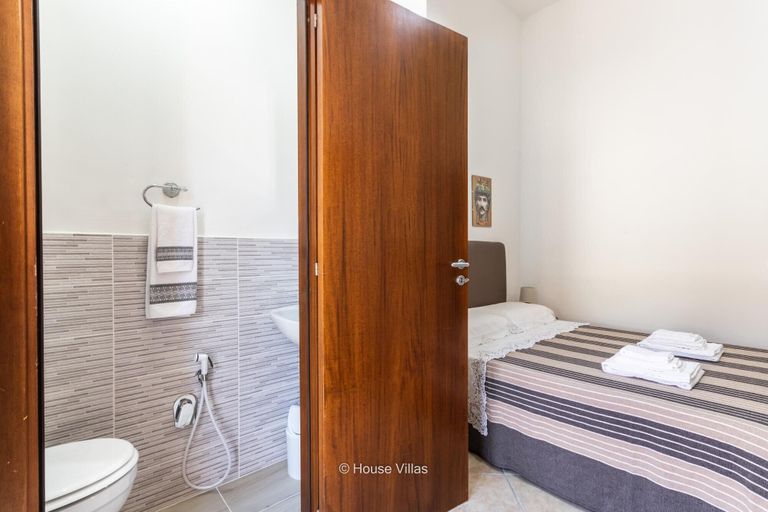 Others 4, House Villas - A Casuzza Avulisa, Syracuse