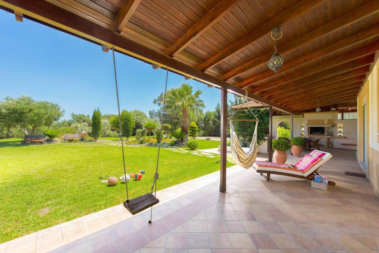 Property grounds 5, Stunning 5-bed Villa in Gennadi!, South Aegean