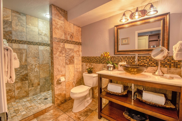 Bathroom 4, The Tavern Hotel, Yavapai