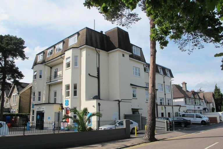 Exterior & Views 2, Flat 8 Palm Court, Bournemouth