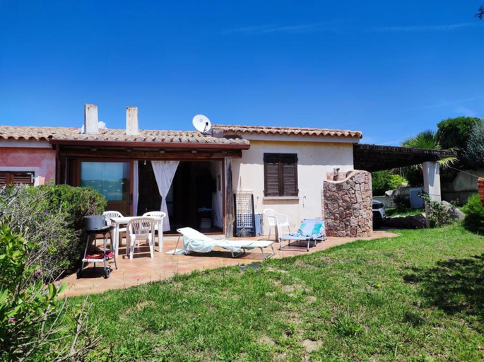 Property grounds 4, Detached Villa in the Most Quiet and Reserved Area, Olbia-Tempio