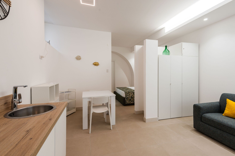 Others 5, Tra i Vicoli di Ortigia by Wonderful Italy, Syracuse