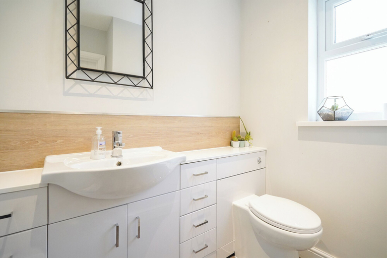 Bathroom 3, Rentmyspahome With Swimming Pool, Hottub and Sauna, Rotherham