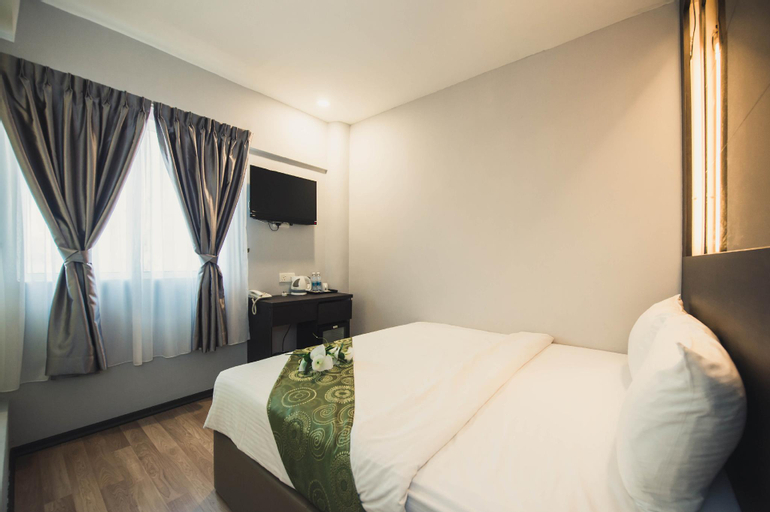 Bedroom 16