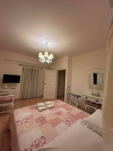 Bedroom 3, FOCALION CASTLE LUXURY SUITES, Peloponnese