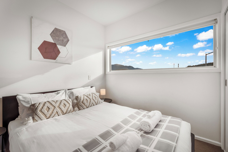 Bedroom 3, Bellerive Quay - 2 Bedroom Apartment, Clarence
