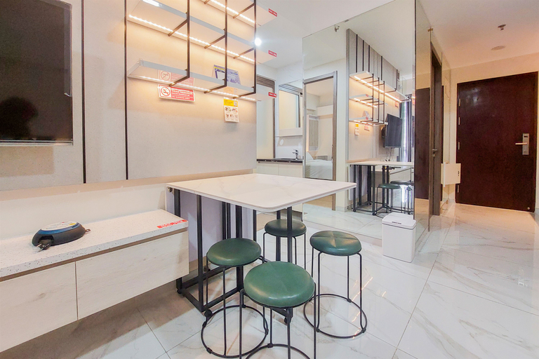 Others 3, Elegant and Strategic 2BR Sky House BSD Apartment By Travelio, Tangerang Selatan