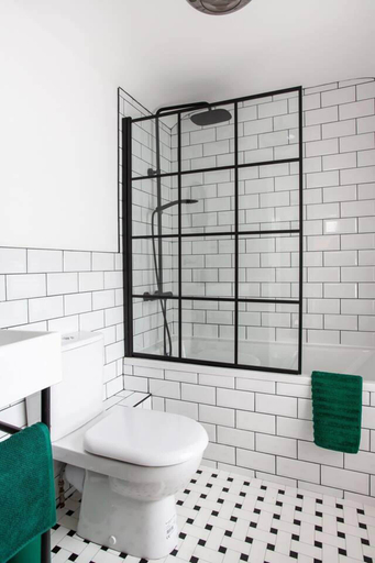 Bathroom 3, Luxurious 4-bedroom Home on Trendy Ormeau, Belfast, Belfast