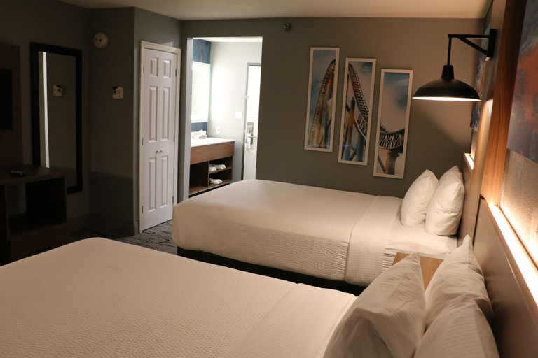 Bedroom 3, La Quinta Inn & Suites by Wyndham Chicago Gurnee, Lake
