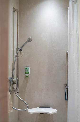 Bathroom 3, eee Hotel Eberstalzell, Wels Land