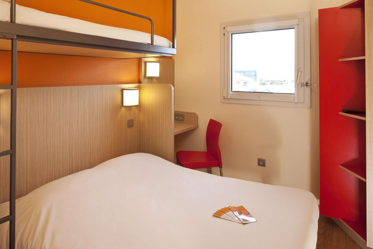Bedroom 4, Première Classe Perpignan Nord - Aéroport, Pyrénées-Orientales