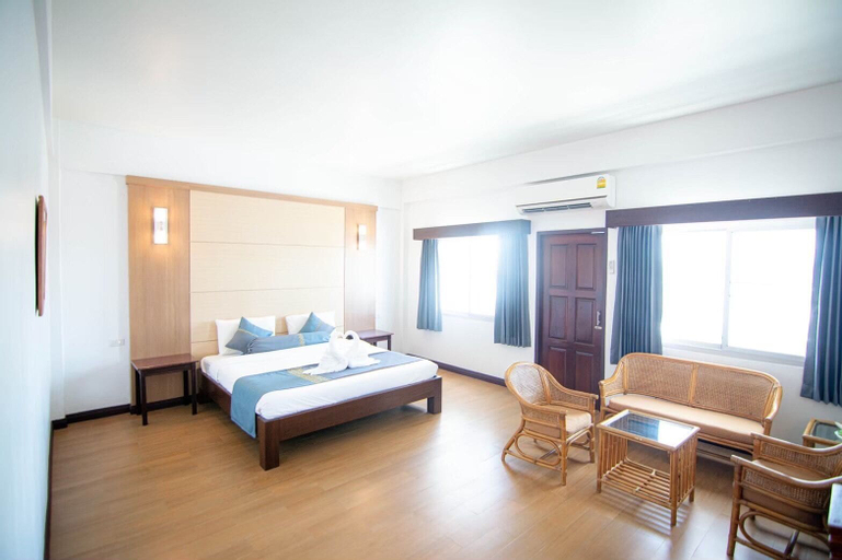 Bedroom 4, The Tanyong Hotel Narathiwat, Muang Narathiwat