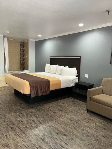 Bedroom 3, Laguna Inn & Suites, Orange