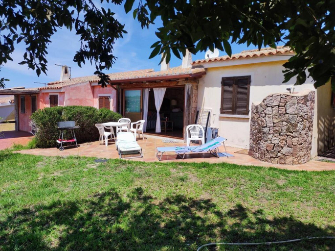 Property grounds 2, Detached Villa in the Most Quiet and Reserved Area, Olbia-Tempio