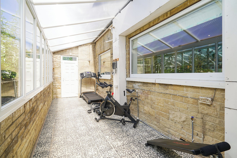 Others 5, Rentmyspahome With Swimming Pool, Hottub and Sauna, Rotherham