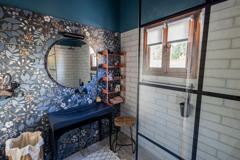 Bathroom, Beachfronthouse in Aegina, Attica