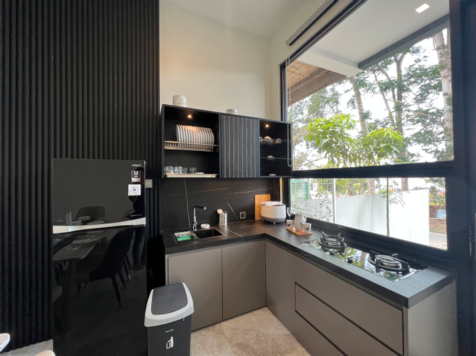 Dining Room 20