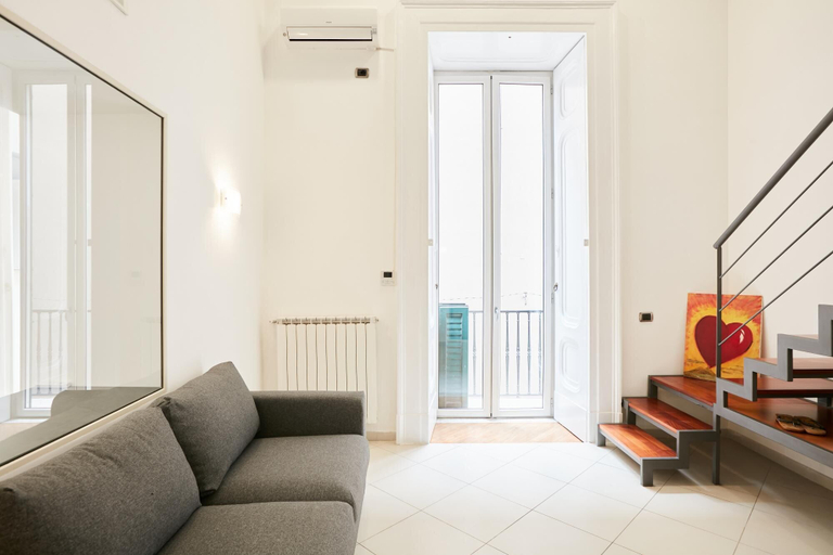 Room 5, Studio Duplex at National Museum, Napoli