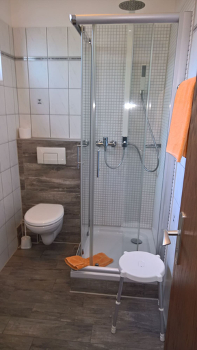 Bathroom 5, EMS Hotel, Emden