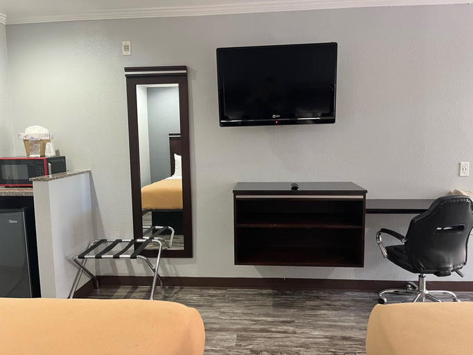 Others 5, Laguna Inn & Suites, Orange