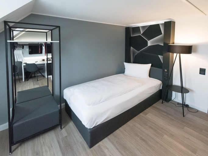 Bedroom 2, DORMERO Hotel Xanten, Wesel