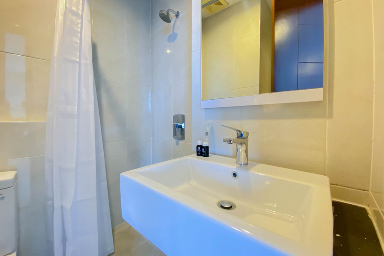 Bathroom 3, Brand New And Homey Studio Apartment At Capitol Park Residence, Jakarta Pusat