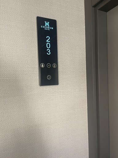 Others 5, Uzunkum Hotel, Merkez