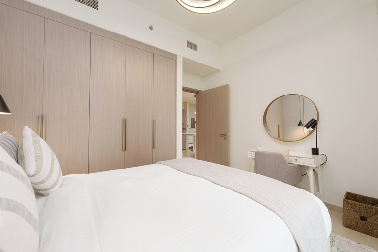 Bedroom 3, Maison Privee - Luxury 2Bedroom w/ Burj Khalifa & Fountain Views, Dubai