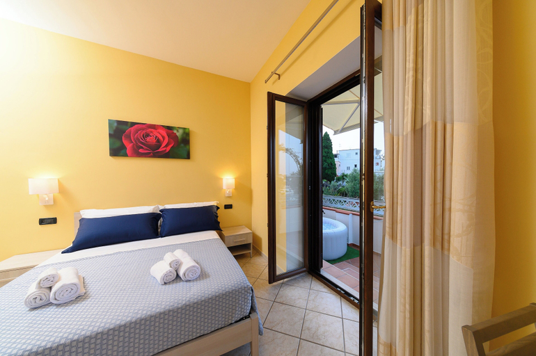 Bedroom 4, B&B La Rosa, Napoli