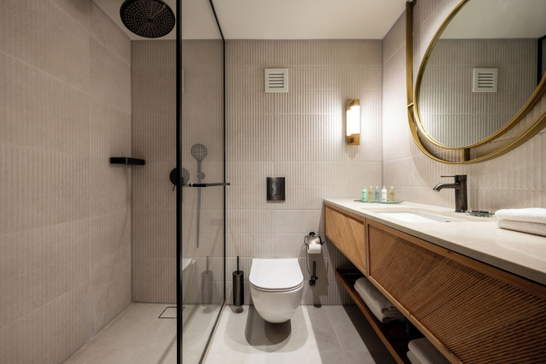 Bathroom 5, Leonardo Plaza Hotel Tiberias